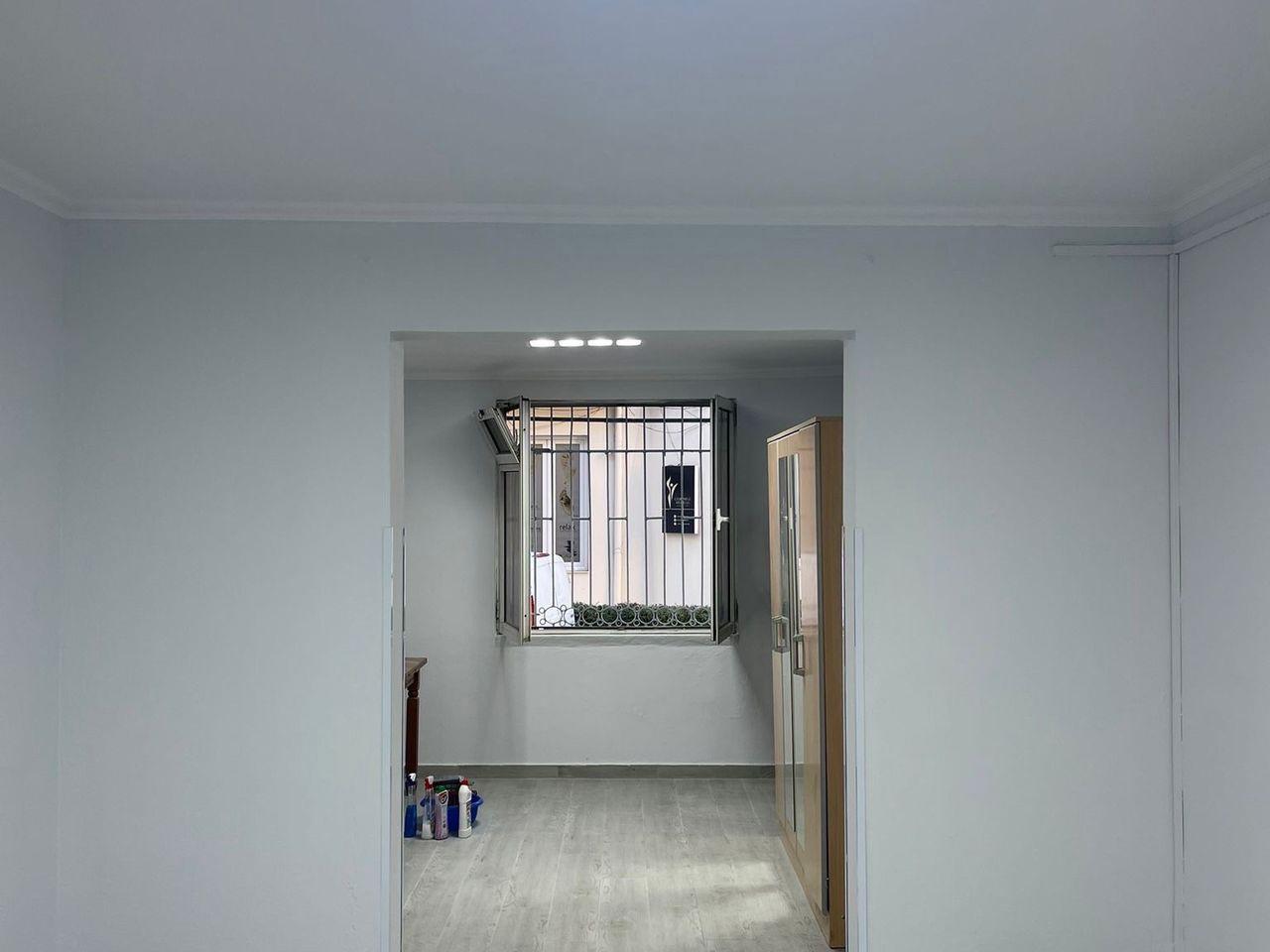 ZYRE ME QERA 113 M2 BULEVARDI BAJRAM CURRI 800 EURO