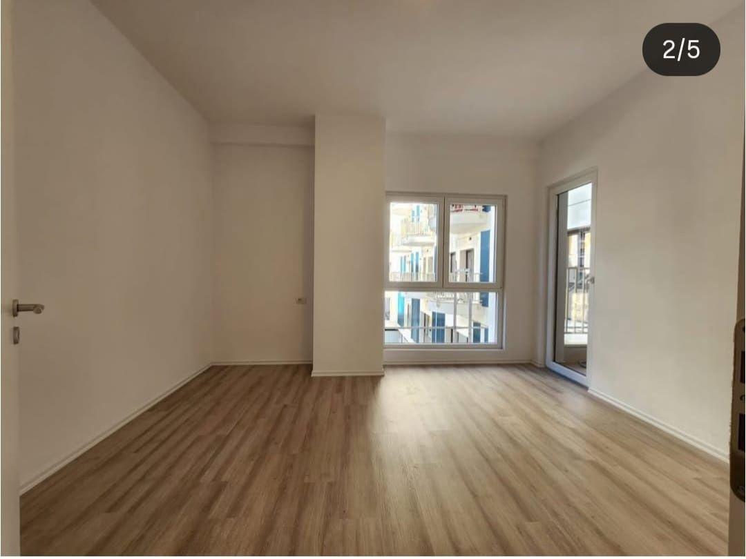Ground Floor Shop 100 m2 Zogu i Zi 100,000 LEKE