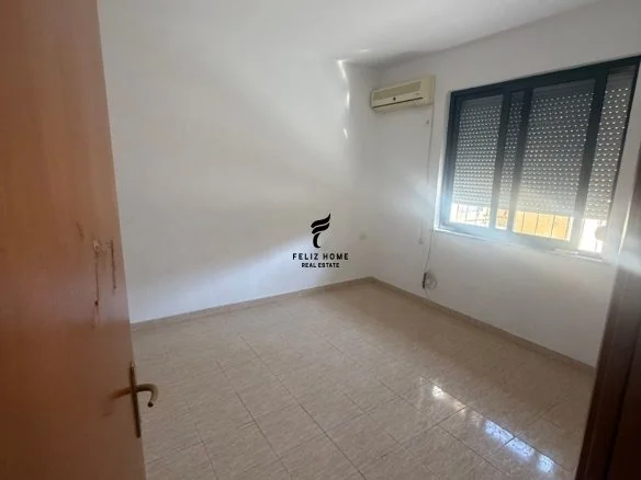 Tirane, vendesi appartamento 2+1 Piano 2, 65 m² 165.000 € (VIA BARDHYL)