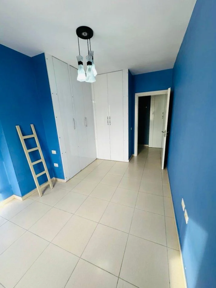 Tirane, Apartment for Sale 2+1+Balcony, 8th Floor, 90 m², €135,000 (ASTIR)
