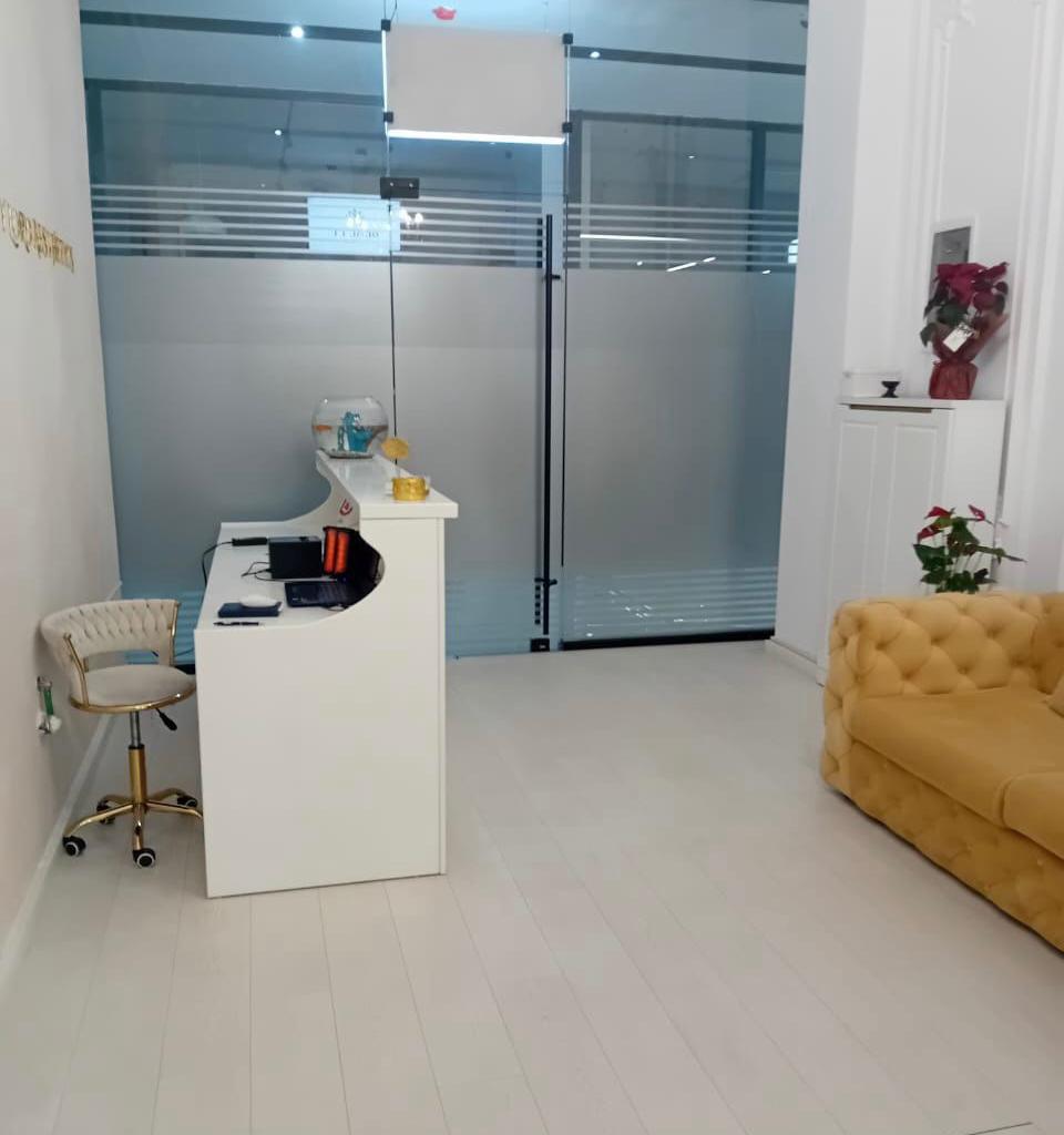 DYQAN ME QERA 80 M2 RRUGA E KAVAJES 110.000 LEKE