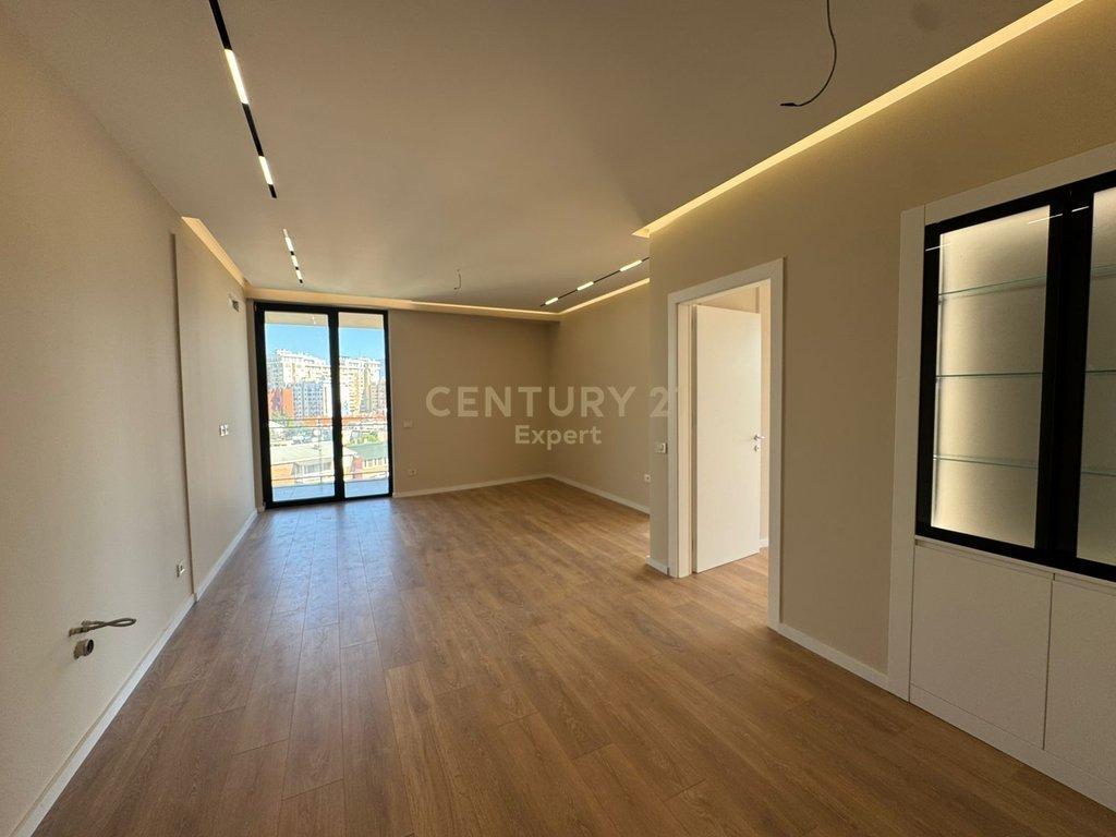 For Rent Commercial Space, Mine Peza