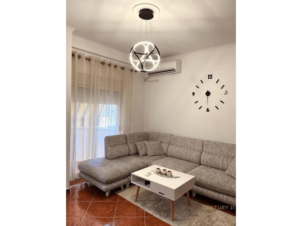 APARTAMENT 2+1 PER QIRA XHAMLLIKU!