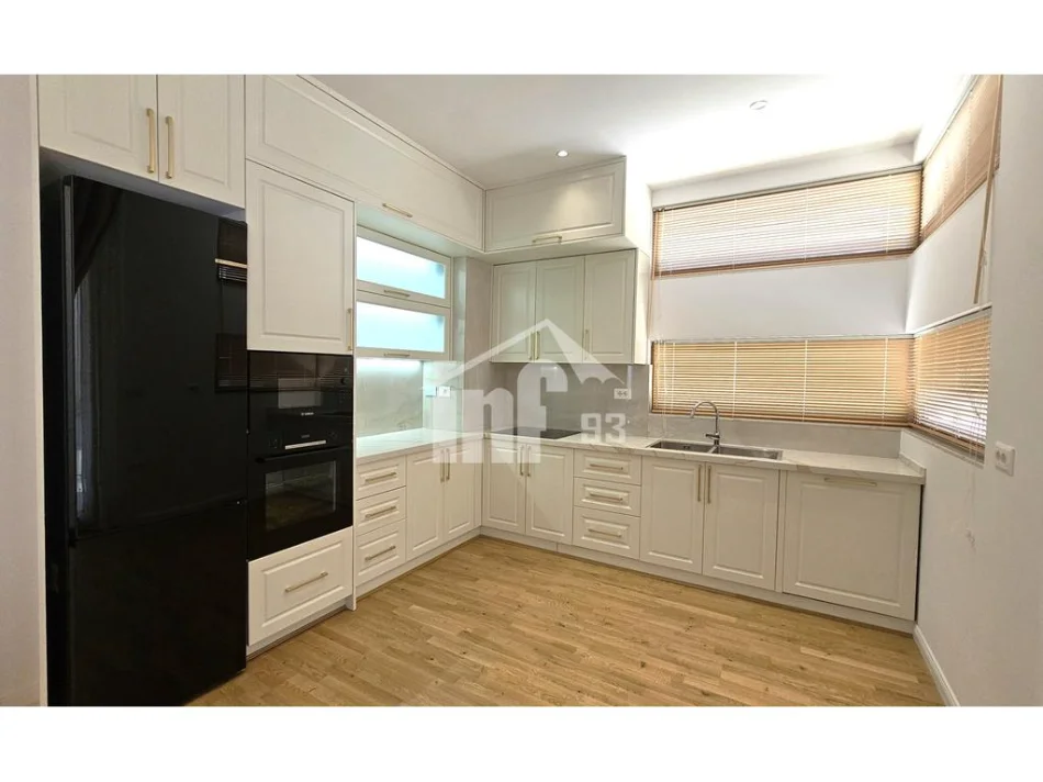 Tirana, 2-Storey Villa for Rent, 323 m², €5,000 (IN THE SUBURBS, ONLY 5 MIN FROM TEG)
