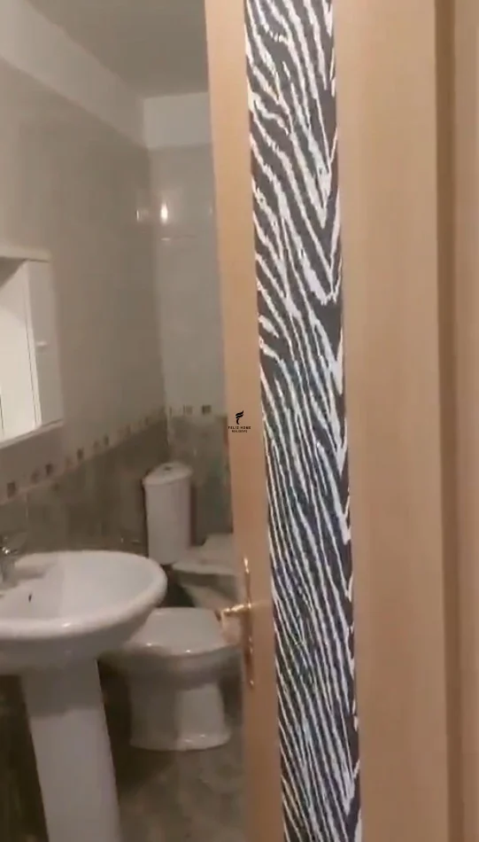 Tirane, affitto appartamento 2+1 Piano 3, 100 m² 700 € (MINE PEZA)