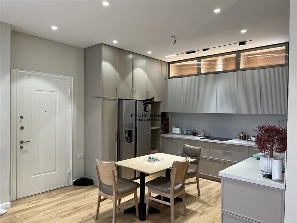 Tirana, Apartment for Rent 3+1, First Floor, 110 m², €950 (FOR SALE)