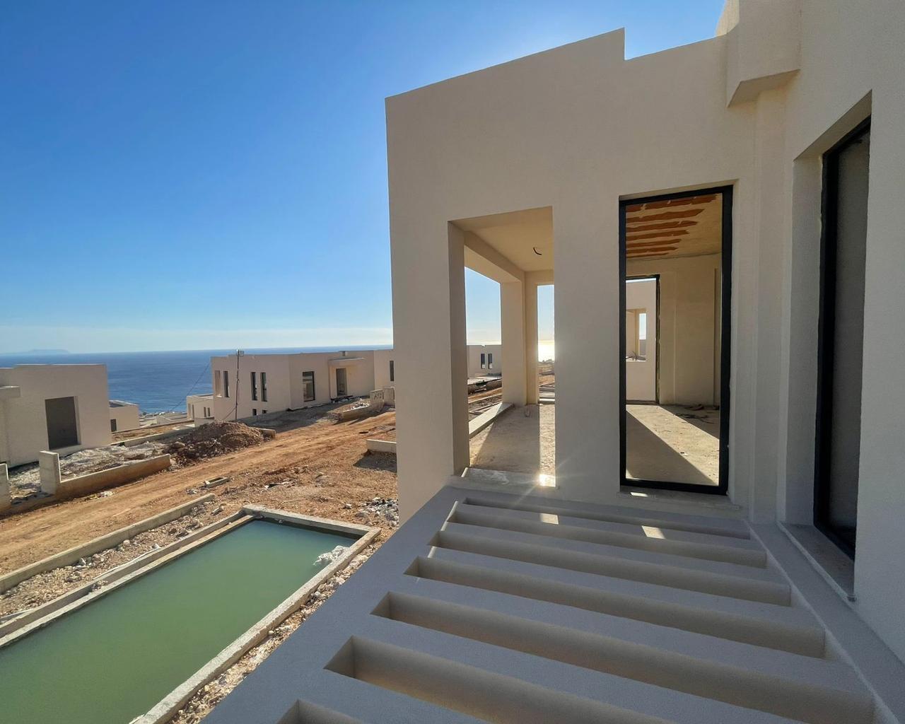 VENDESI VILLA 219m2 in complesso San Nicolas
