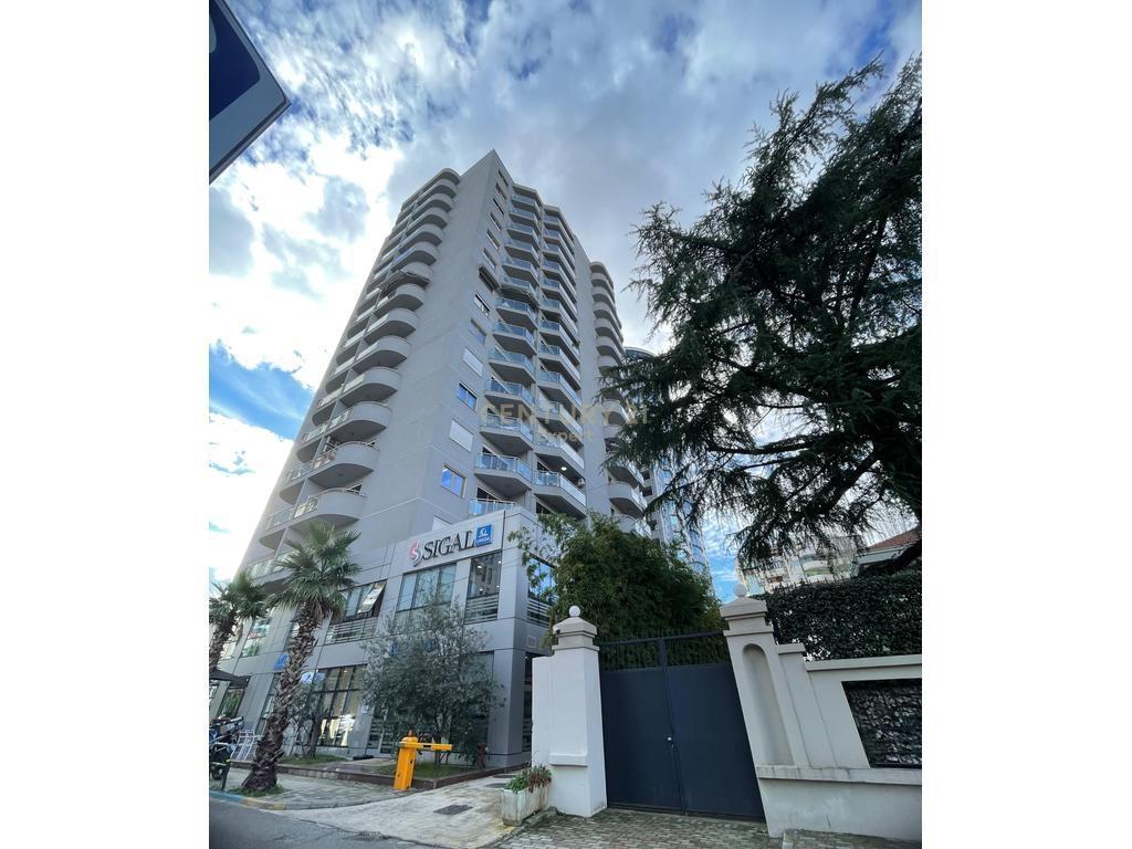 OFFERTE! UFFICIO/NEGOZIO IN AFFITTO IN COMPLESSO RESIDENZIALE