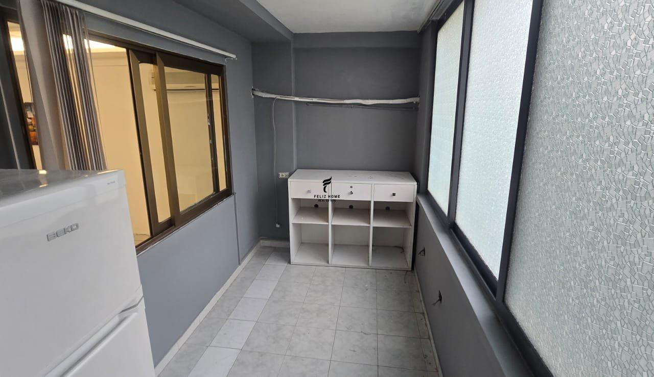 Commercial Space with 120m2 in Willson Building 850 Euro FH-70559