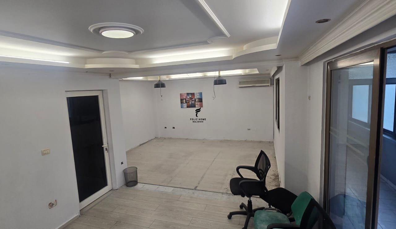 Commercial Space with 120m2 in Willson Building 850 Euro FH-70559