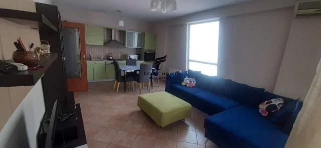 Tirane, affitto appartamento 2+1+Balcone Piano 3, 115 m² 650 € (COMUNE DI PARISIT)