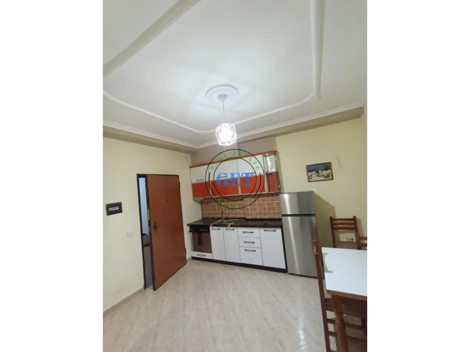 Durres, affitto appartamento 1+1 Piano 4, 55 m² 300 € (Spiaggia)