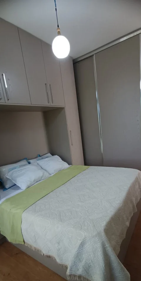 Tirane, affitto appartamento 1+1 Piano 7, 65 m² 600 € (Farmacia 10)