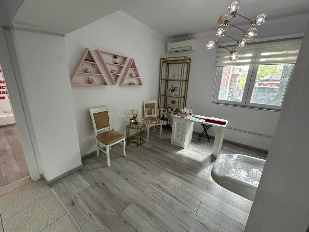 OFFERTA! Appartamento 3+1 in affitto a Myslym Shyri