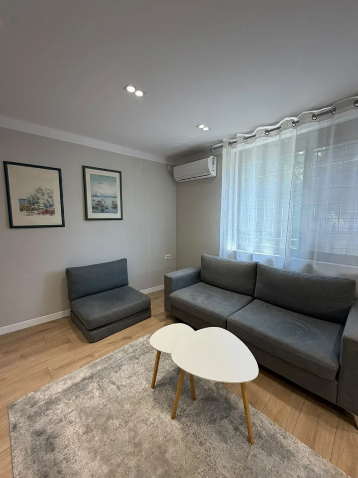 Tirane, affitto appartamento 1+1 Piano 2, 65 m² 600 € (Scuola 9-anni "E Kuqe")