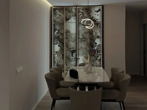 Tirane, appartamento in affitto con balcone, 2+1, piano 1, 100 m², 1.500 € (LIQUIDO CALDO)