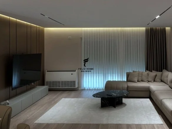 Tirane, appartamento in affitto con balcone, 2+1, piano 1, 100 m², 1.500 € (LIQUIDO CALDO)