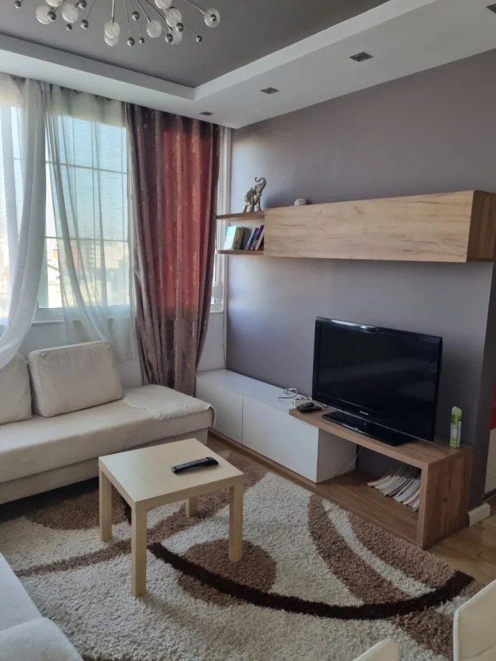 Tirane, affitto appartamento 2+1+Balcone Piano 8, 90 m² 600 € (ALI DEMI)