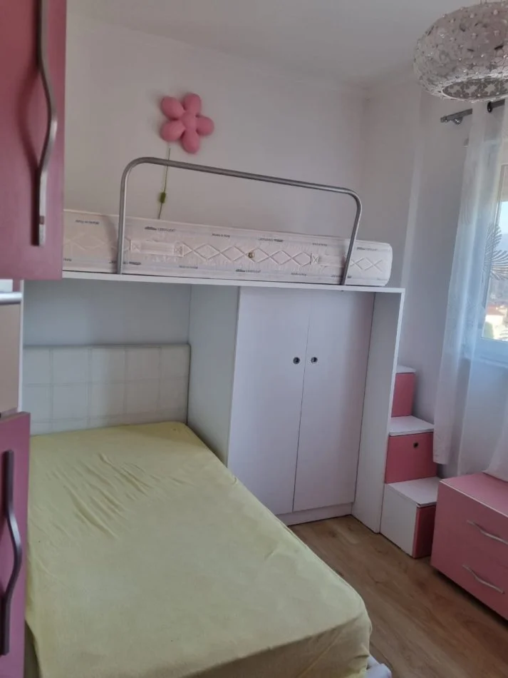Tirane, affitto appartamento 2+1+Balcone Piano 8, 90 m² 600 € (ALI DEMI)