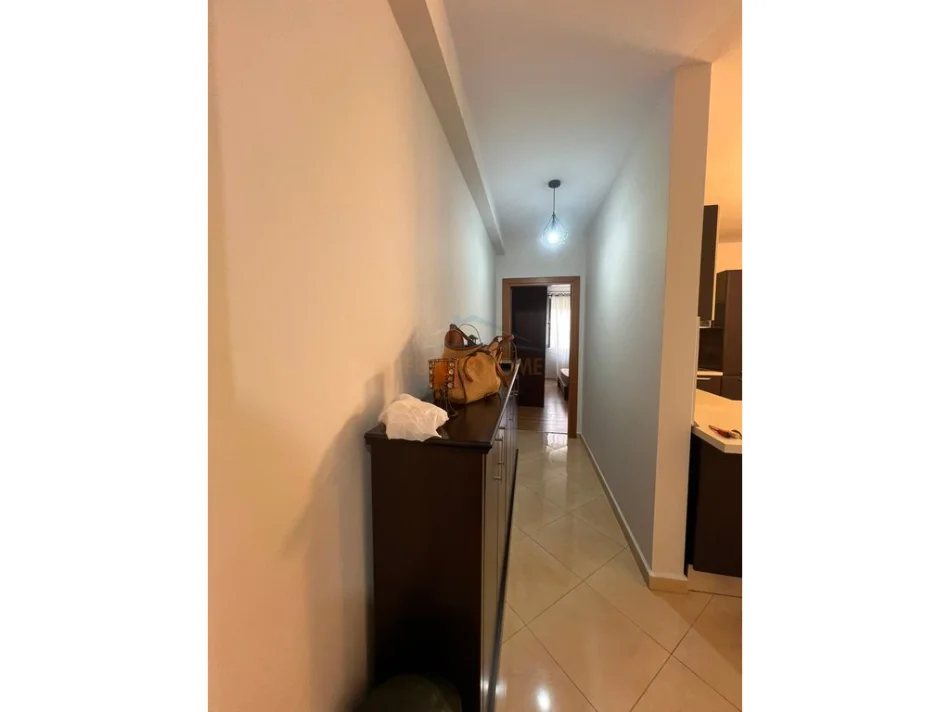 Tirana, 2+1 Apartment for Rent, Balcony, 2nd Floor, 98 m², €700 (Kodra e Diellit)
