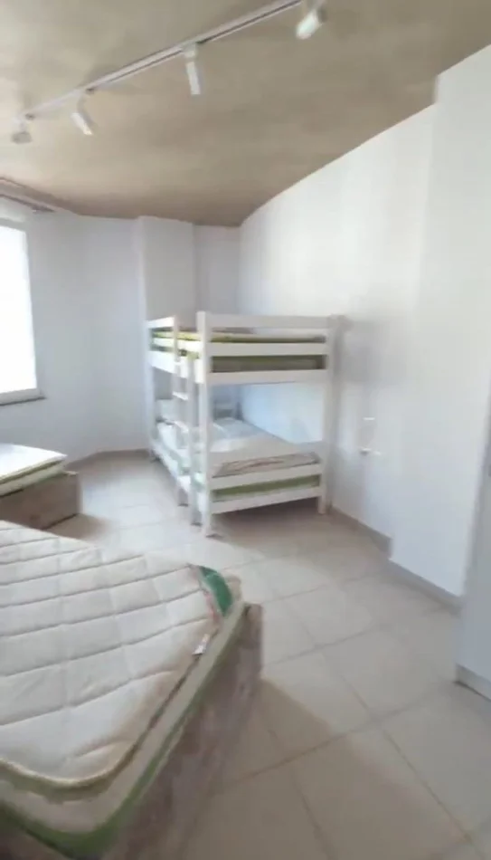 Tirane, affitto appartamento 1+1 Piano 9, 60 m² 800 € (Astir)