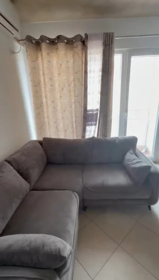 Tirane, affitto appartamento 1+1 Piano 9, 60 m² 800 € (Astir)