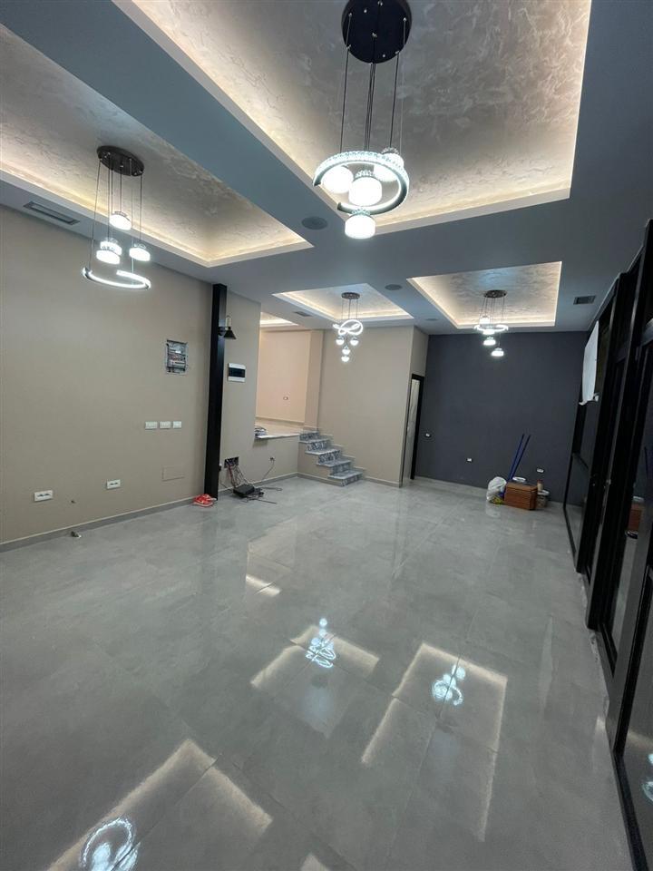 Vendesi Negozio di 65 m² in Ali Demi a 100.000 euro