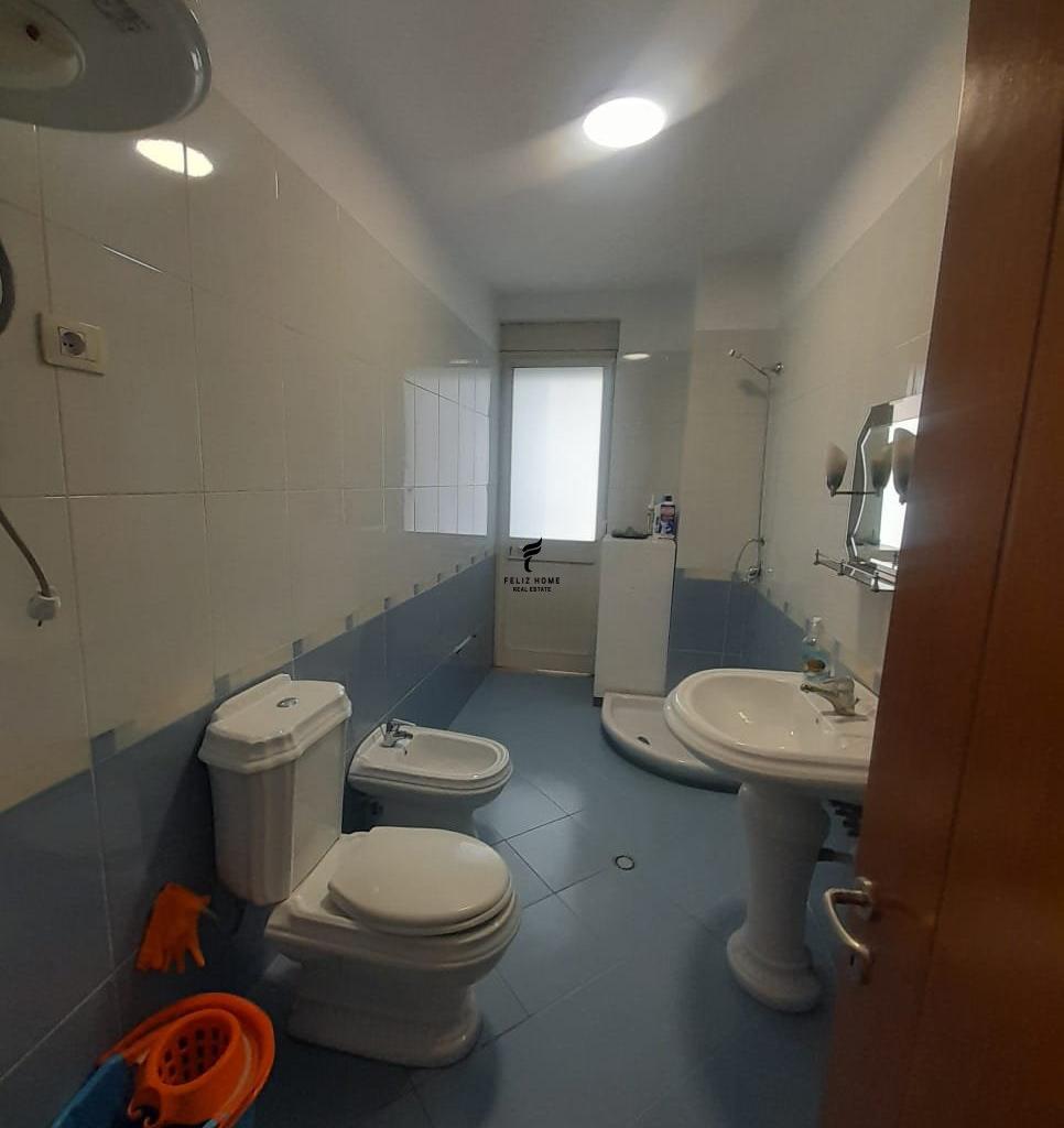Commercial Space for Rent 80 m2, Kavajes Street, 70,000 LEK