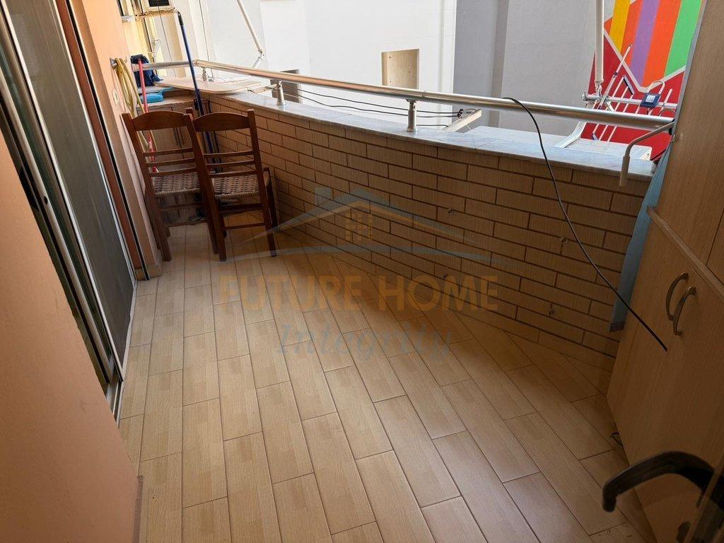0692268458 Vendita, Appartamento 2+1, Pazari i Ri, Tirana
