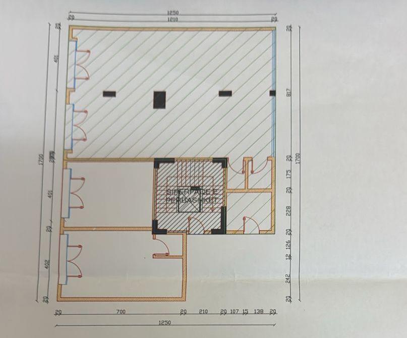 FOR SALE Shop 130 m2 Mine Peza 390,000 EUR FH-73655