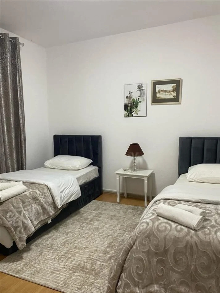 Tirane, shitet apartament 3+1 Kati 1, 106 m² 175.000 € (BRRYLI)