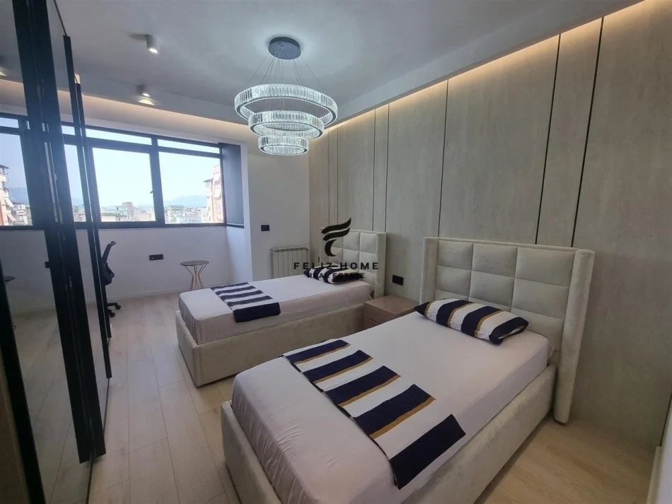 Tirane, vendesi appartamento 2+1+Balcone Piano 9, 120 m² 450.000 € (LAGO ARTIFICIALE)