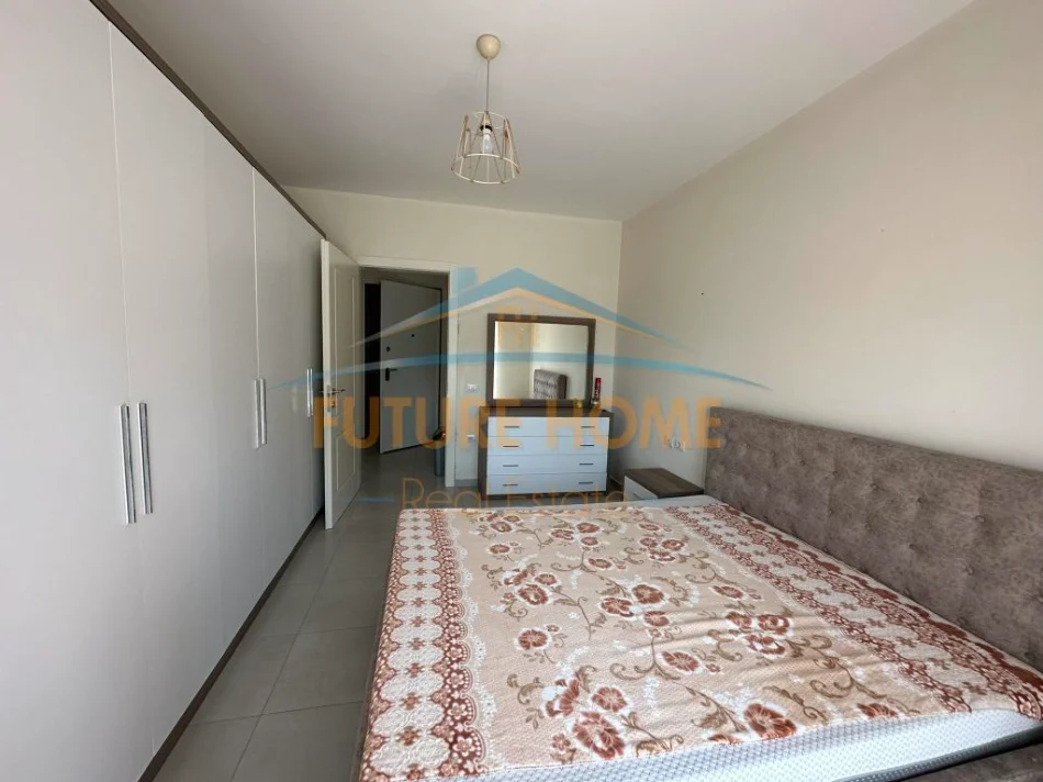 Tirane, affitto appartamento 1+1 Piano 2, 70 m² 500 € (Complesso SimaCom, Circonvallazione Re.)