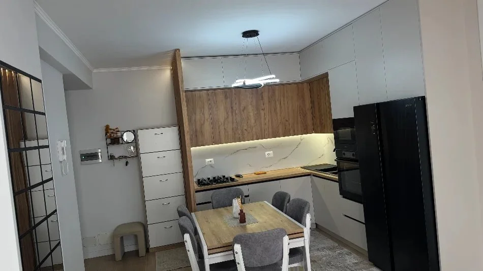 Tirana, apartment for sale 2+1, 6th Floor, €110,000 (Donald Trump Boulevard)
