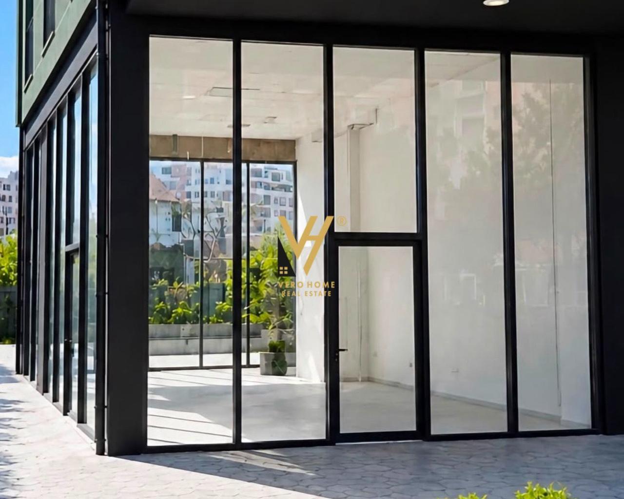 SHITET AMBIENT BIZNESI 75 M2 NE YZBERISHT 410.000 EURO