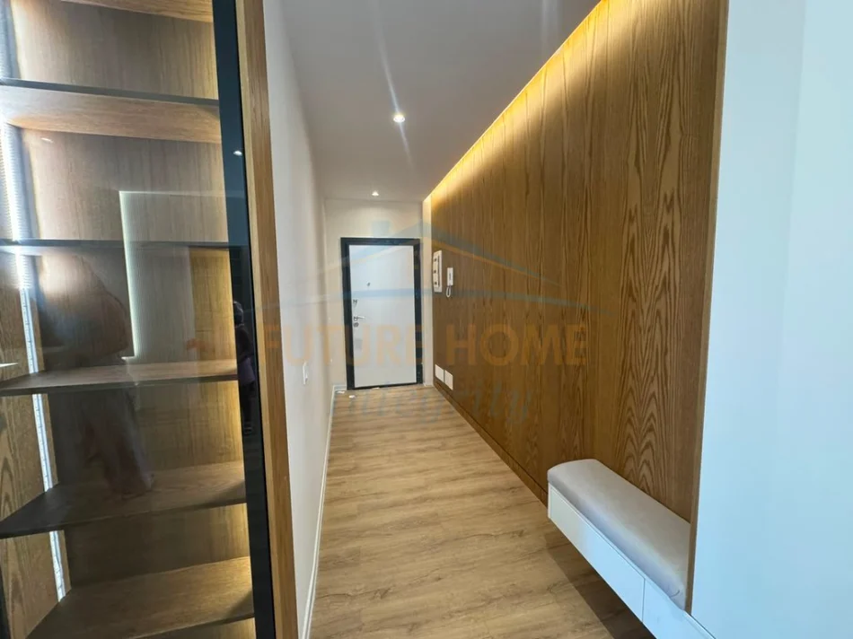 Tirana, affitto di appartamento 2+1 al settimo piano, 123 m², 858 € (Bulevardi i Ri)