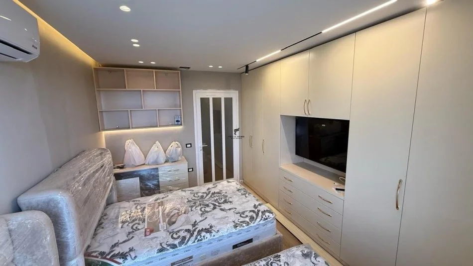 Tirane, vendesi appartamento 2+1 Piano 7, 108 m² 250.000 € (VIA DIBRES)