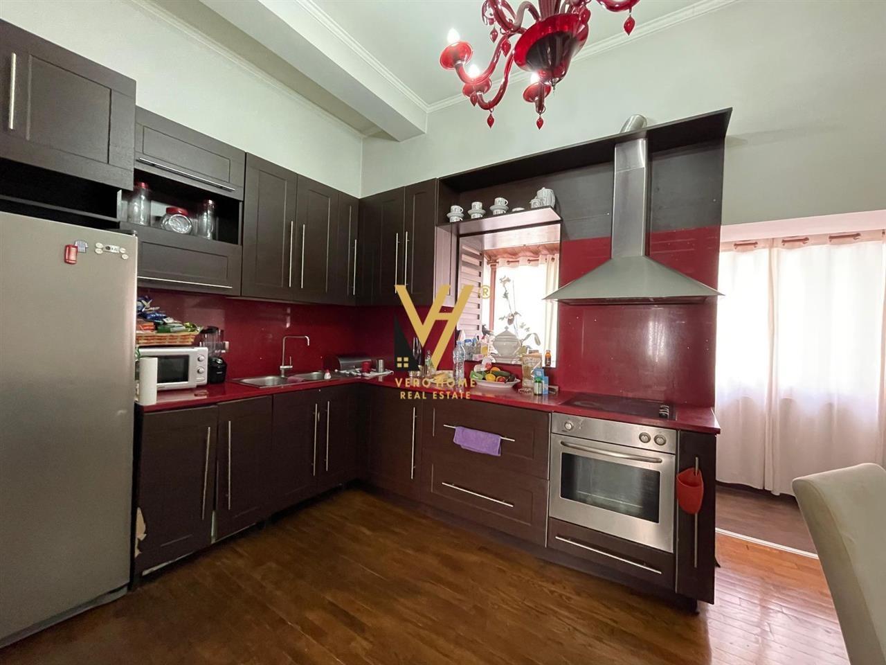 Appartamento 2+1 in vendita in via Dibres - 360.000 euro