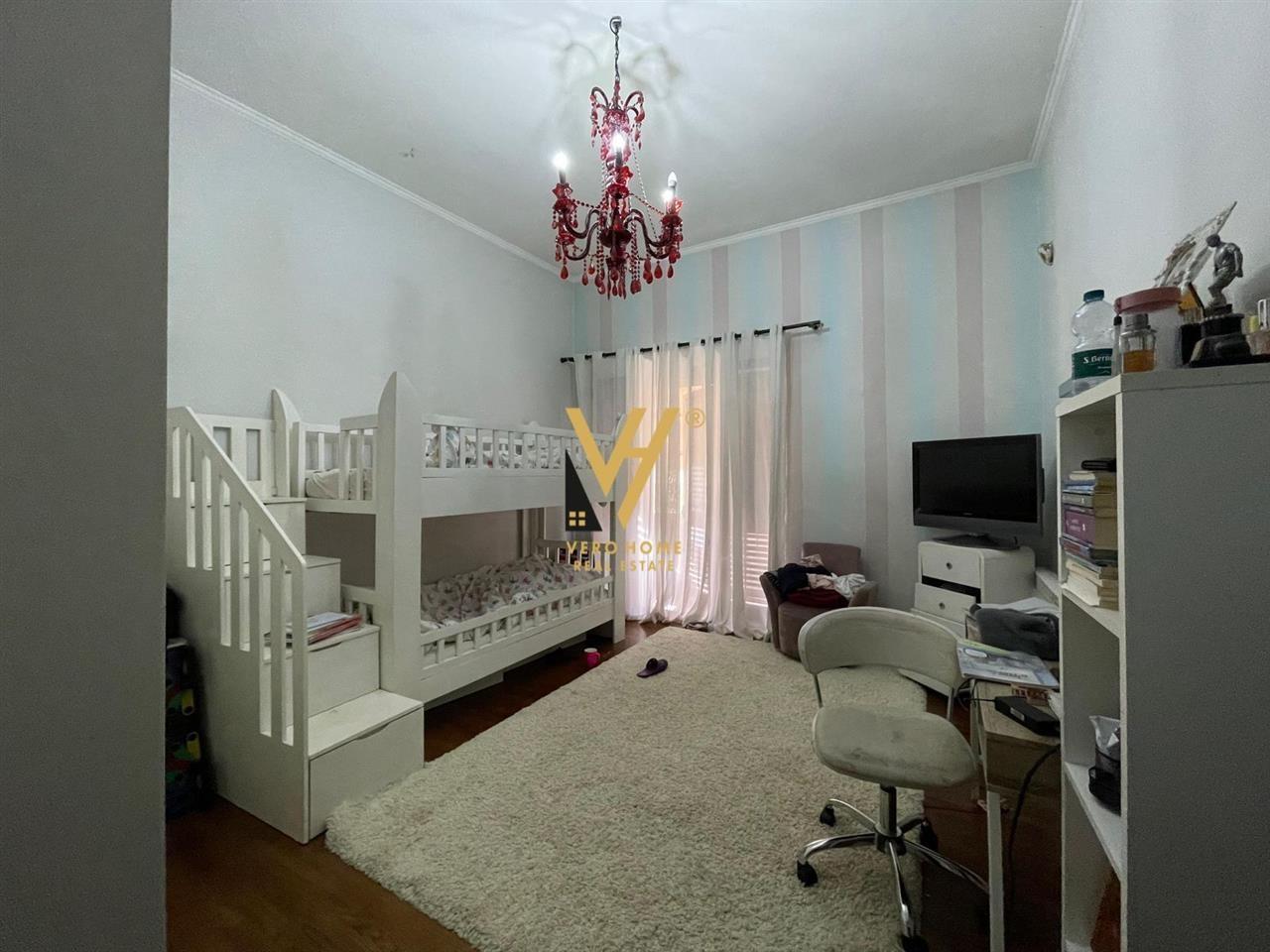 Appartamento 2+1 in vendita in via Dibres - 360.000 euro