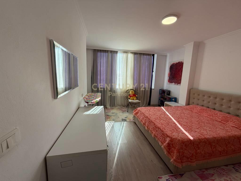 Appartamento 2+1 in vendita a Kinostudio