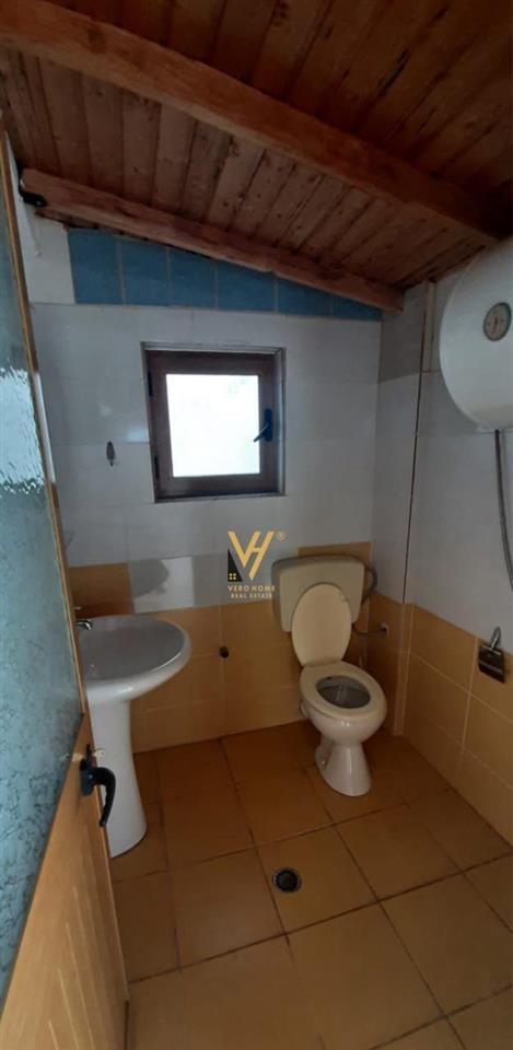 SHITET VILE 3 KATESHE TEK VILAT AMERIKANE 440.000 EURO