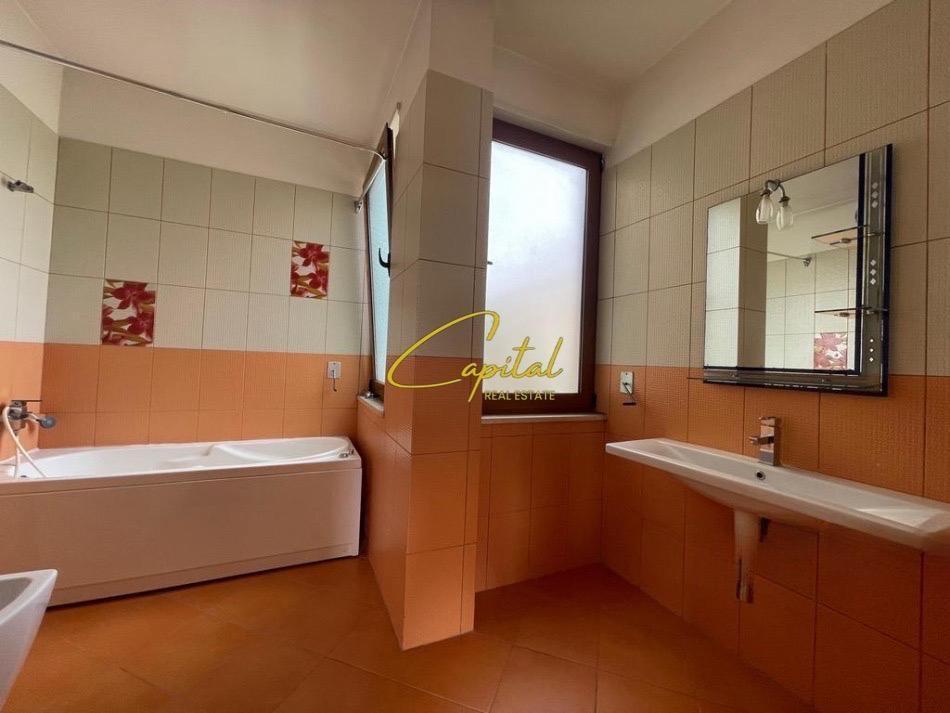 VILLA WITH 254 M2 LOT IN KODRA E PRIFTIT AREA FOR 130,000 LEK