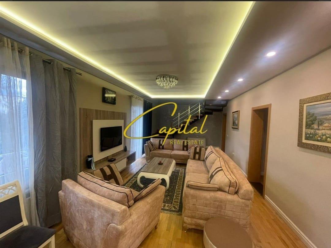 VILE PRIVATE ME QERA 240 M2 BULEVARDI I RI 1350 EURO