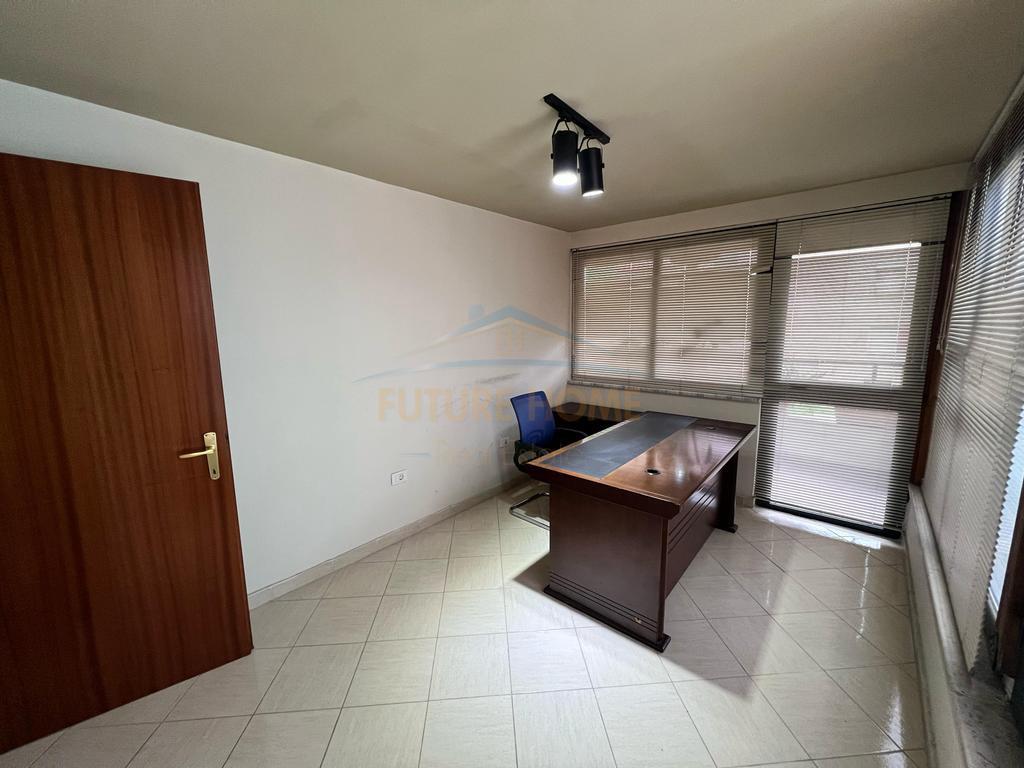 0696043713, Affitto, Spazio per Ufficio, Garda