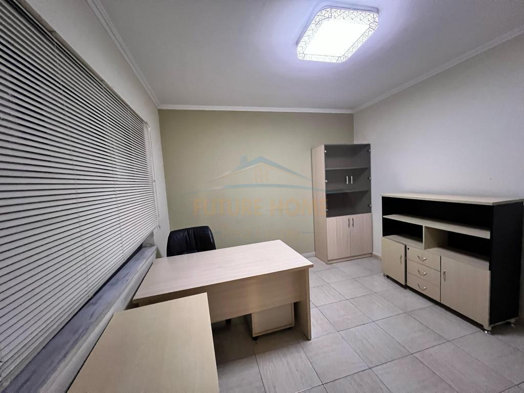 0696043713, Affitto, Spazio per Ufficio, Garda