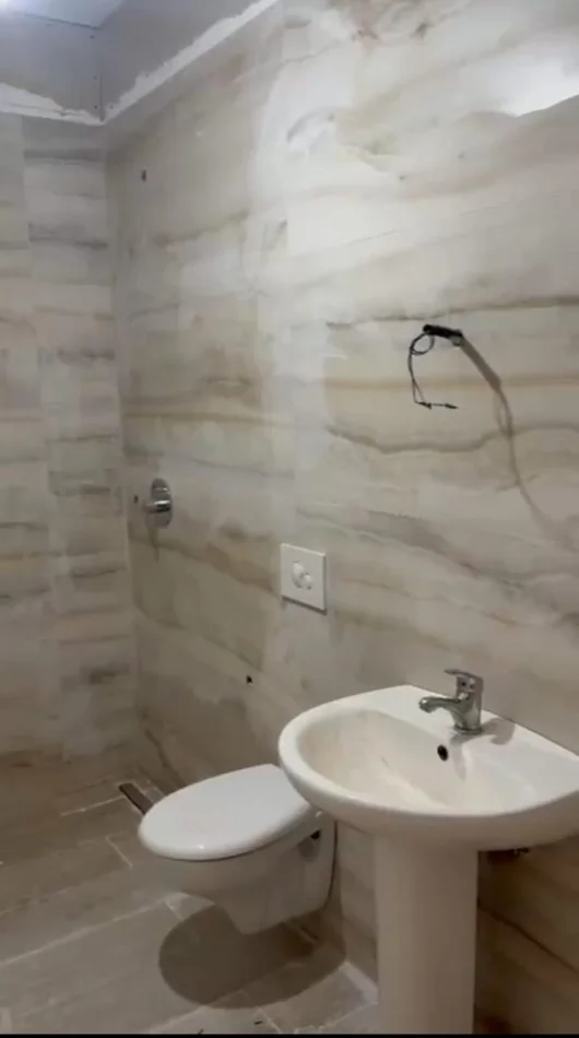 Tirane, vendesi appartamento 1+1 Piano 4, 53 m² 85.000 € (Fresku)