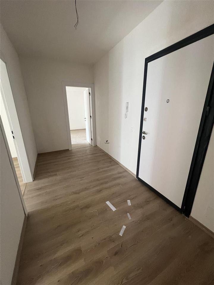 Zyra con Affitto di 116 m² in Bulevardi RI a 800 euro