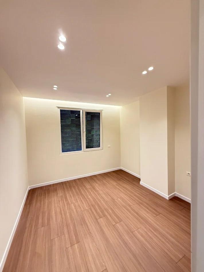 Apartament ne shitje 2+1 Bulevardi Zhan Dark
