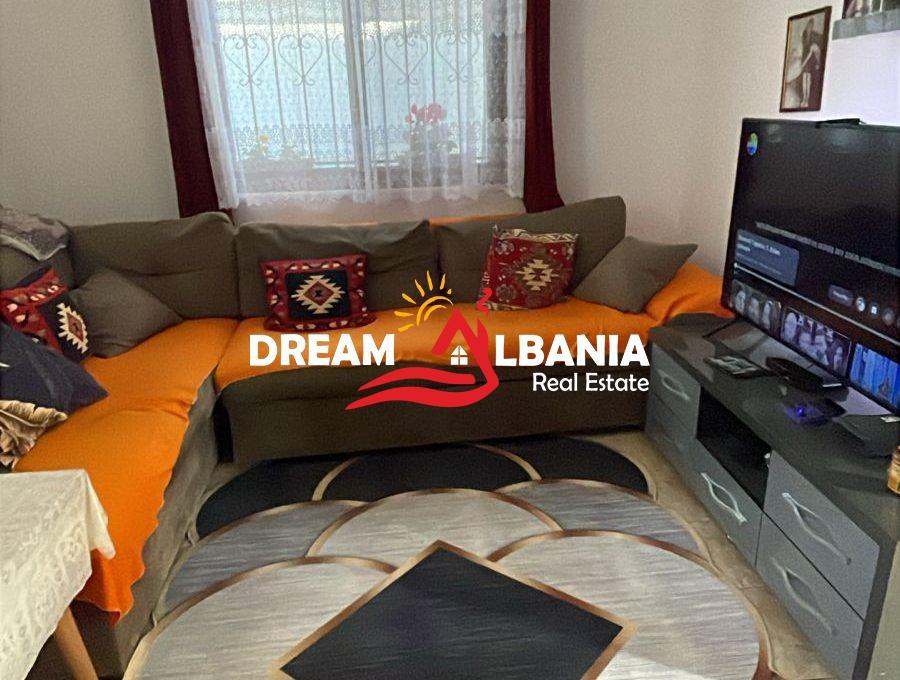 Shtepi private 1+1+Dyqan ne shitje T.Veriut (ID 4141047)