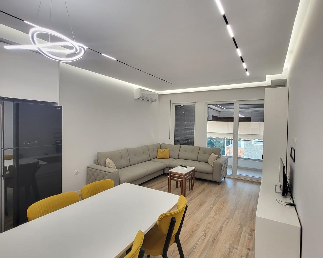 SHITET APARTAMENT 2+1 ERLI CONSTRUCTION, PORCELAN